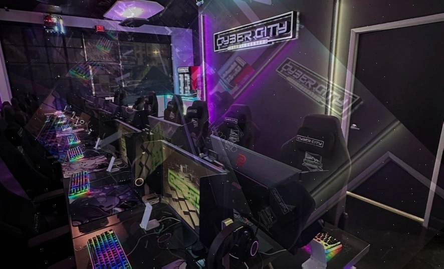 casual gaming cafe setup